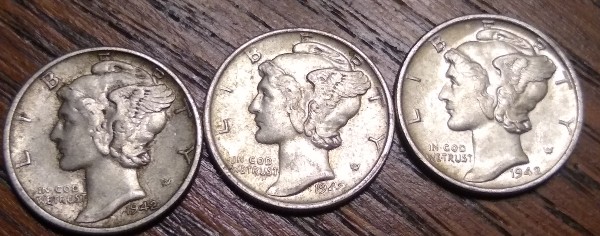 Types-Of-US-Coins-I-Find-In-Rome,-Italy.