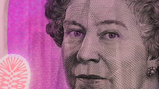 New-Generation-$5-Note-Error?-The-Pink-Eyed-Queen!--Real-Or-Fake?