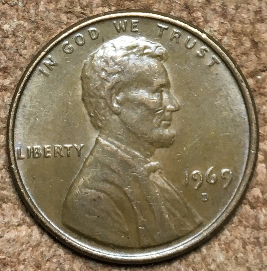 Strange-Color-On-1969-D-Penny