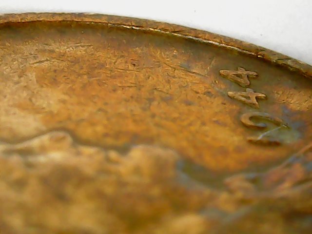 Newbie-Have-A-1944-Lincoln-Cent,-Is-This-Cap-Error?