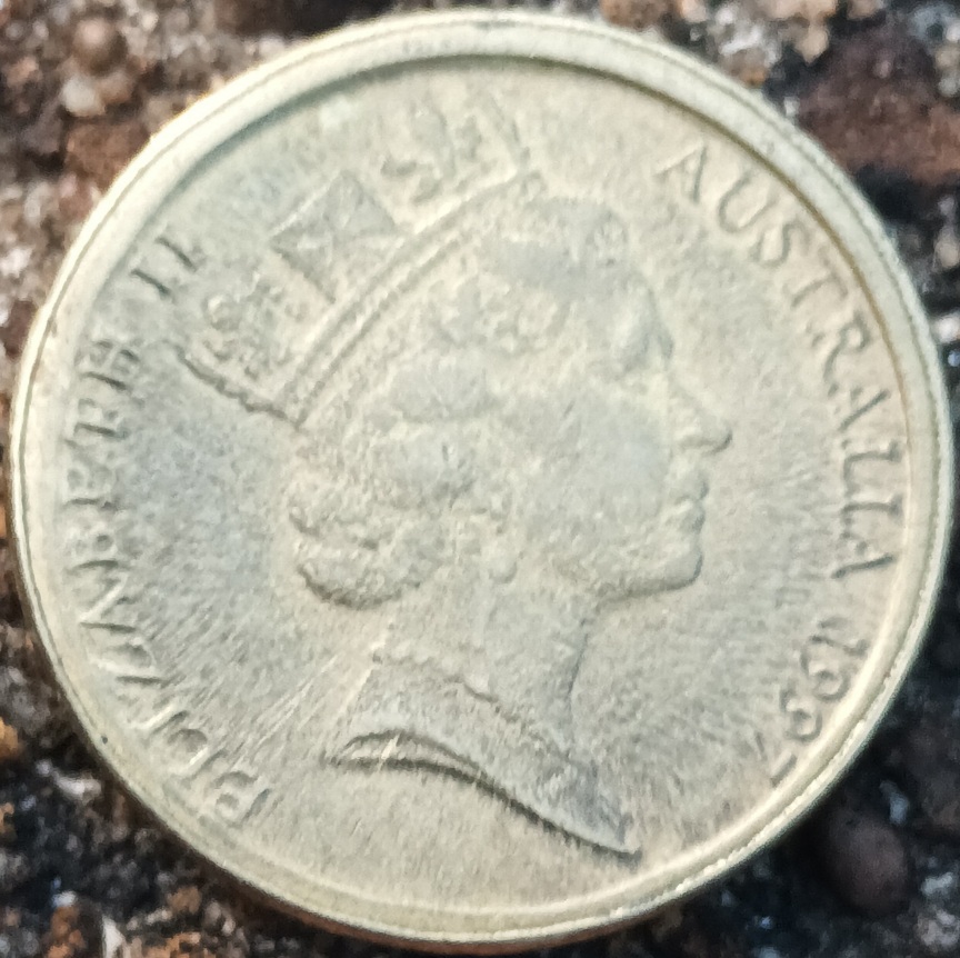 Why-Can't-Mint-Workers-Align-Australian-$2-Dies-Properly?