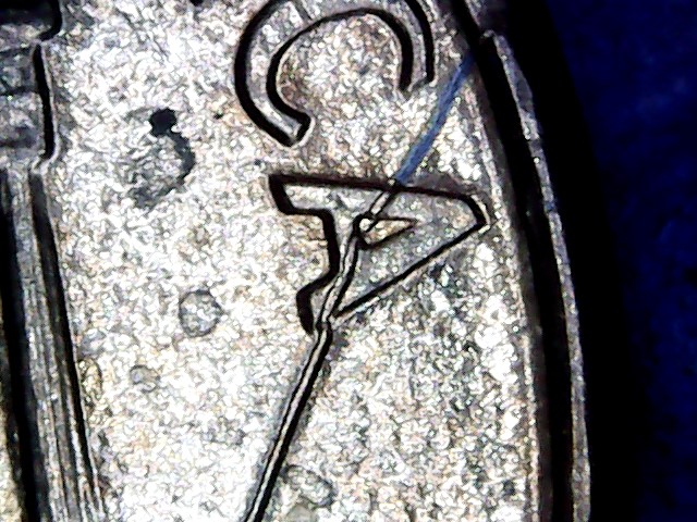 Struck-Through-Either-Rim-Burr-Or-Wire-Possibly-Retained?-2001-P-LMC