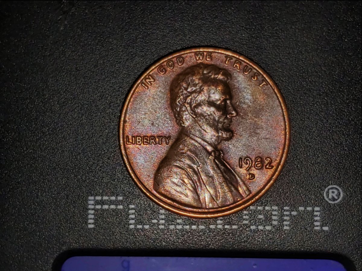 Help-Identifying-1982-D-Small-Date-Copper-Pennies