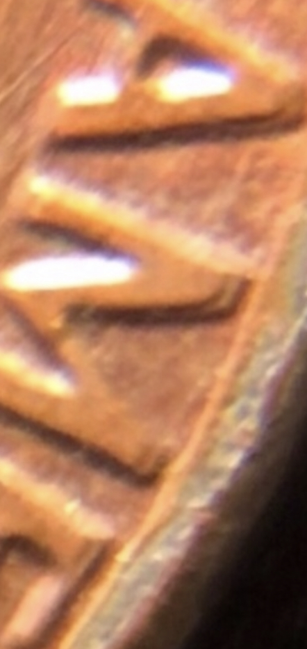 1983-Lincoln-Cent--I-Believe-The-Devices-Are-Reduced-In-Size?