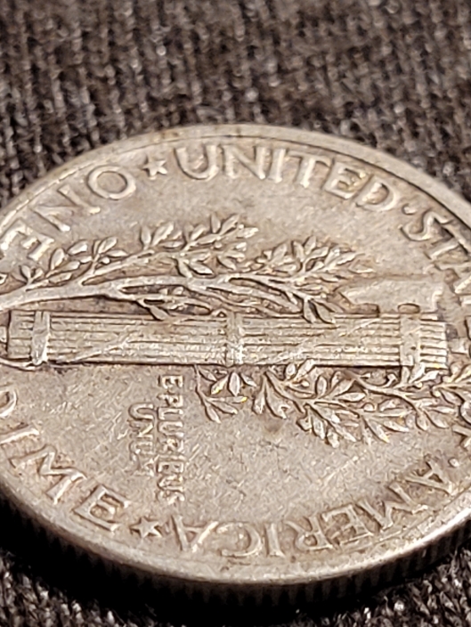 1944-Mercury-Dime-Full-Bands?