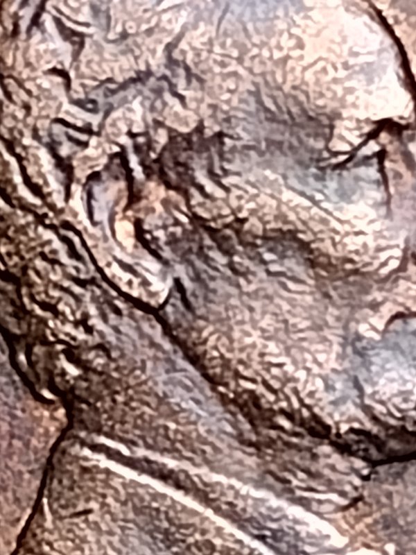 1988-Lincoln-Cent-Double-Ear,-Obverse-Side-Has-A-Half-Strike-On-The-E,-S,-And
