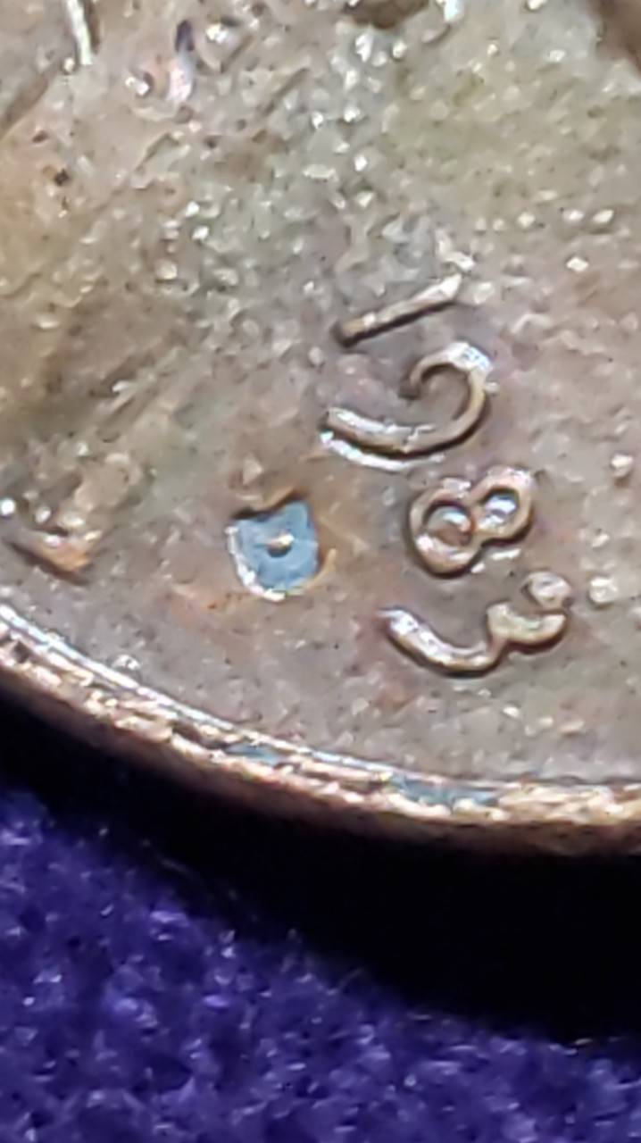 Are-These-The-1983-D-LMC-Double-Ear-Thing-Or-No-?-I-Have-A-Few-Of-Them-But-Doub