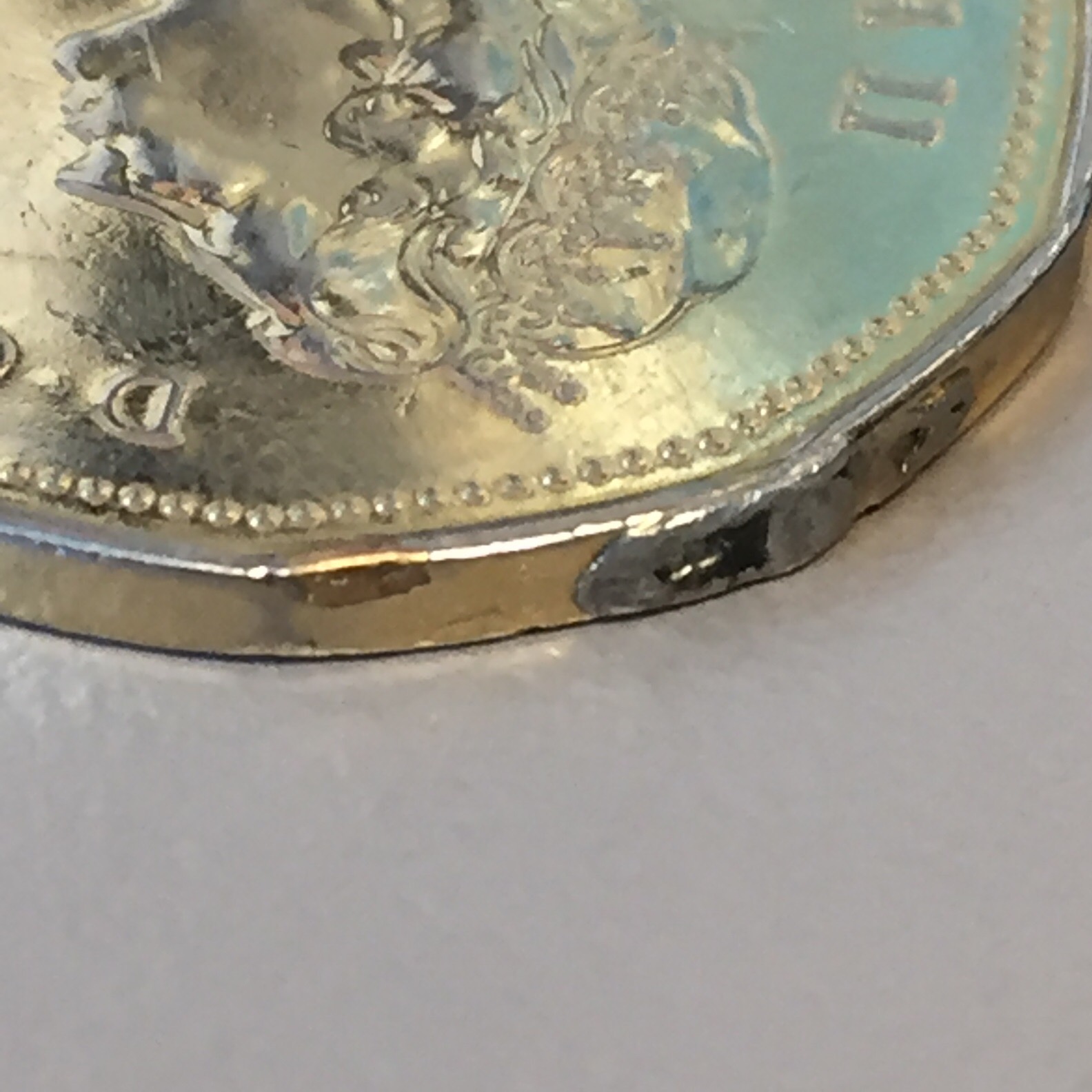 Counterfeit-1987-Loonie