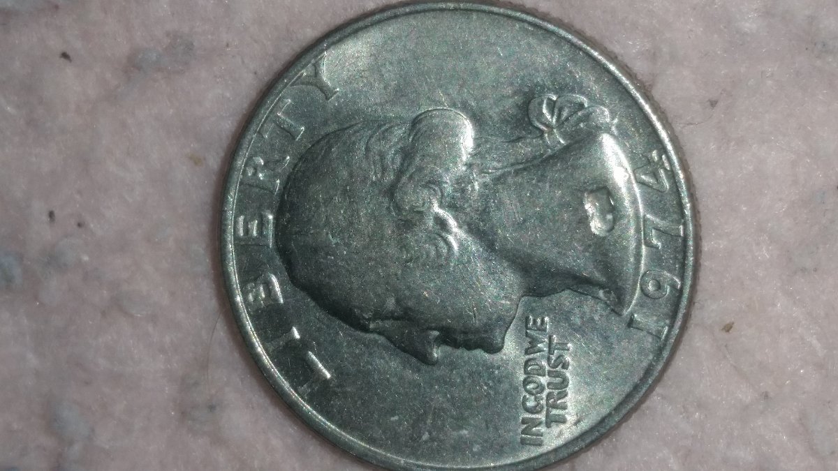 1974-Quarter-Massive-Hole-Error