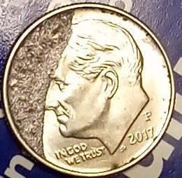 2017-P-Dime-Missing-Piece-Of-Top-Layer