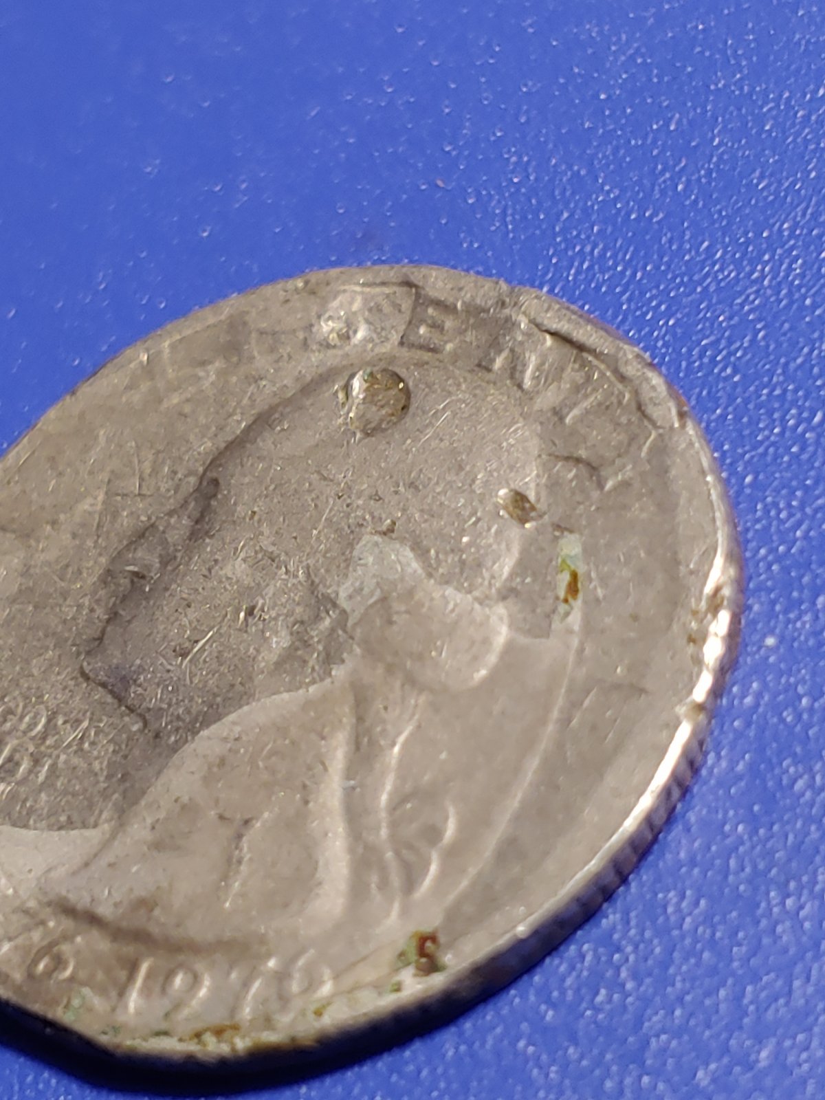 Newbie-Needs-Help-With-This-1976-Bicentennial-Quarter.