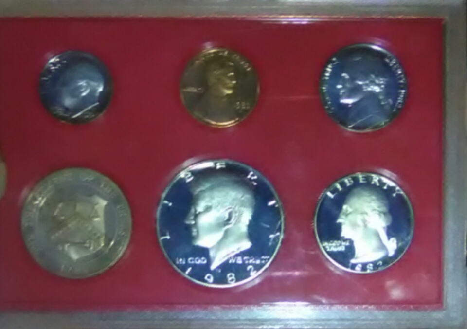 Blue-Toned-1982-Proof-Set