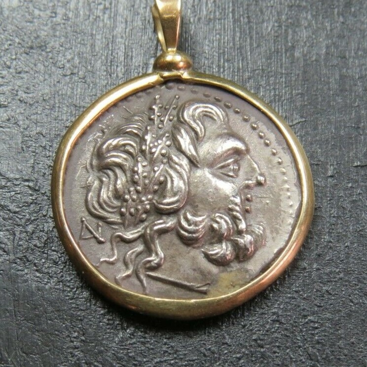 Help!-Real-Or-Counterfeit?