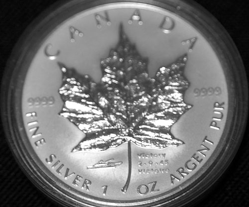 Privy-Silver-Maple-Leaf