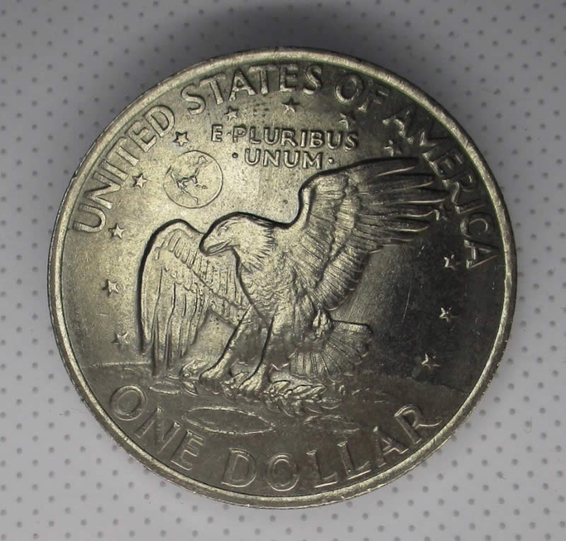 1971-D-Ike-Dollar,-Talon-Head-Clash