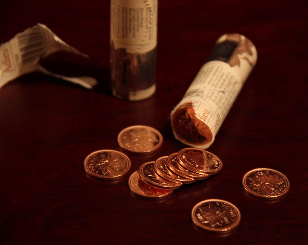 Opening-The-2012-Canada-Special-Wrap-1-Penny-Roll