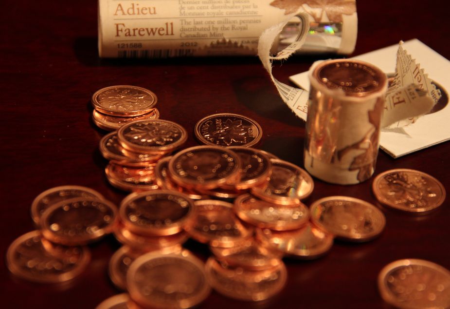 Opening-The-2012-Canada-Special-Wrap-1-Penny-Roll