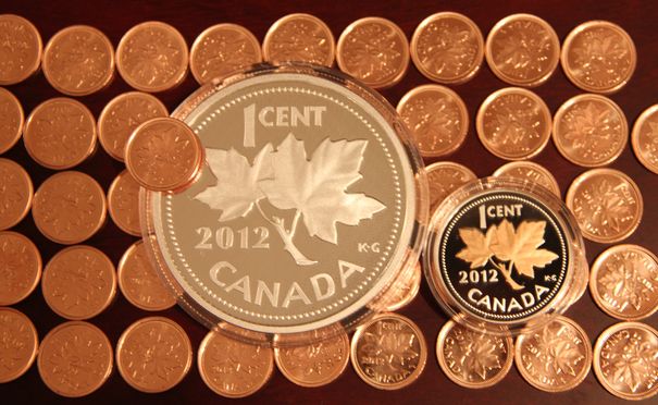 Opening-The-2012-Canada-Special-Wrap-1-Penny-Roll
