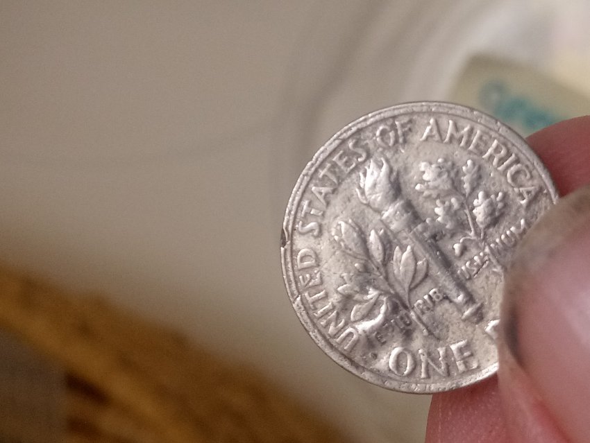 1986-P-Dime-Roosevelt-Wearing-A-Mask-Pre-Strike-Mint-Error?