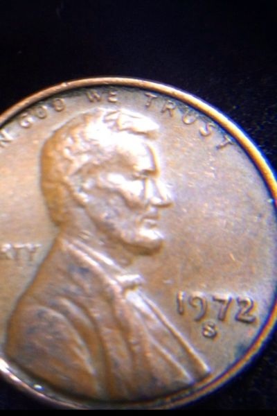 1972-S.penny.-Is-The-Date-Supposed-To-Be-Slanted-Like-This?