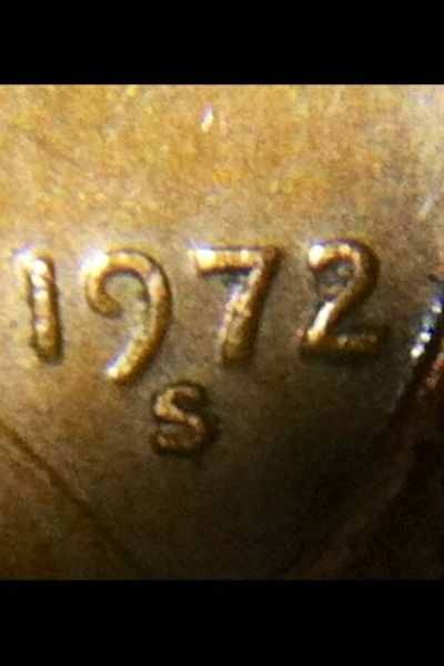 1972-S.penny.-Is-The-Date-Supposed-To-Be-Slanted-Like-This?