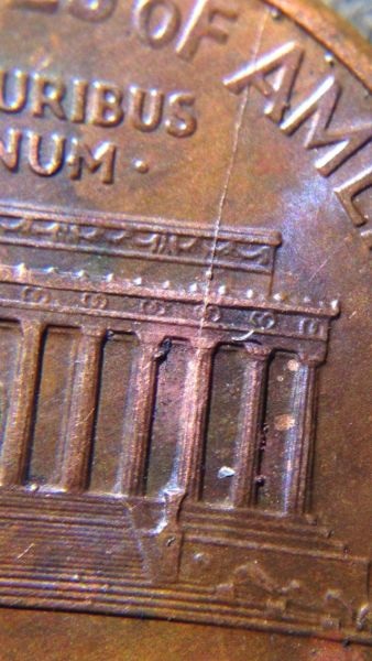 1996-LMC-Large-Twin-Die-Cracks