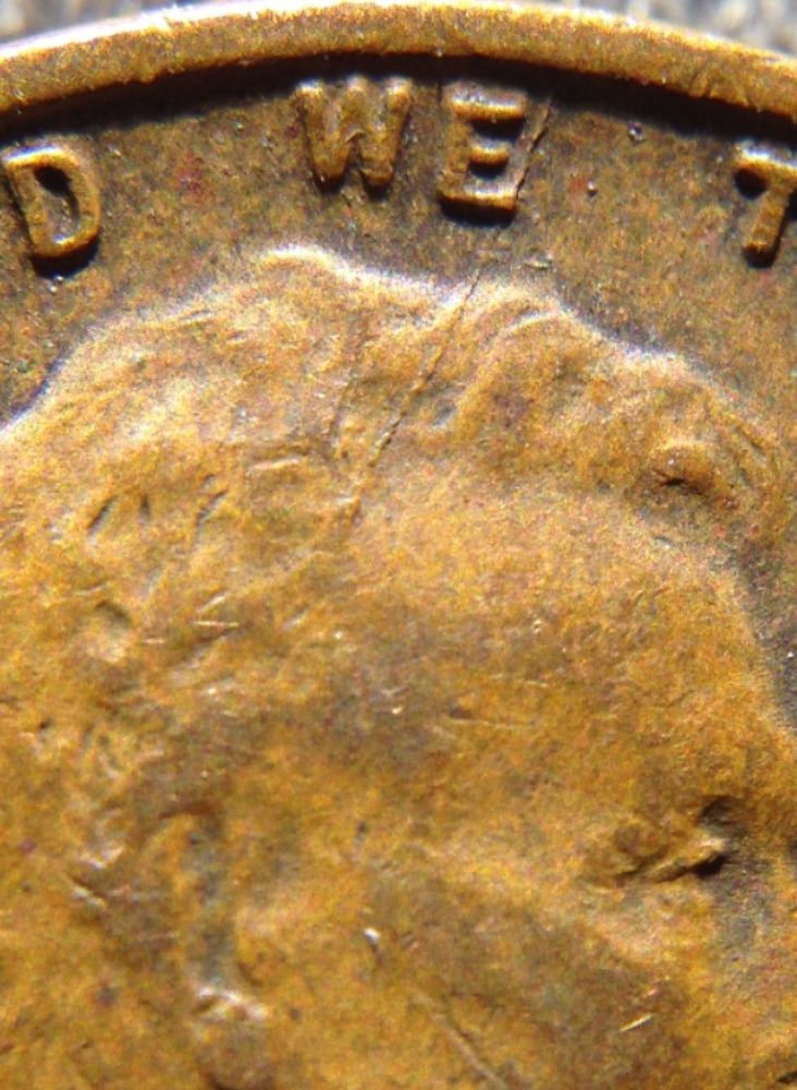 1944-LWC-Spike-Head-Die-Crack
