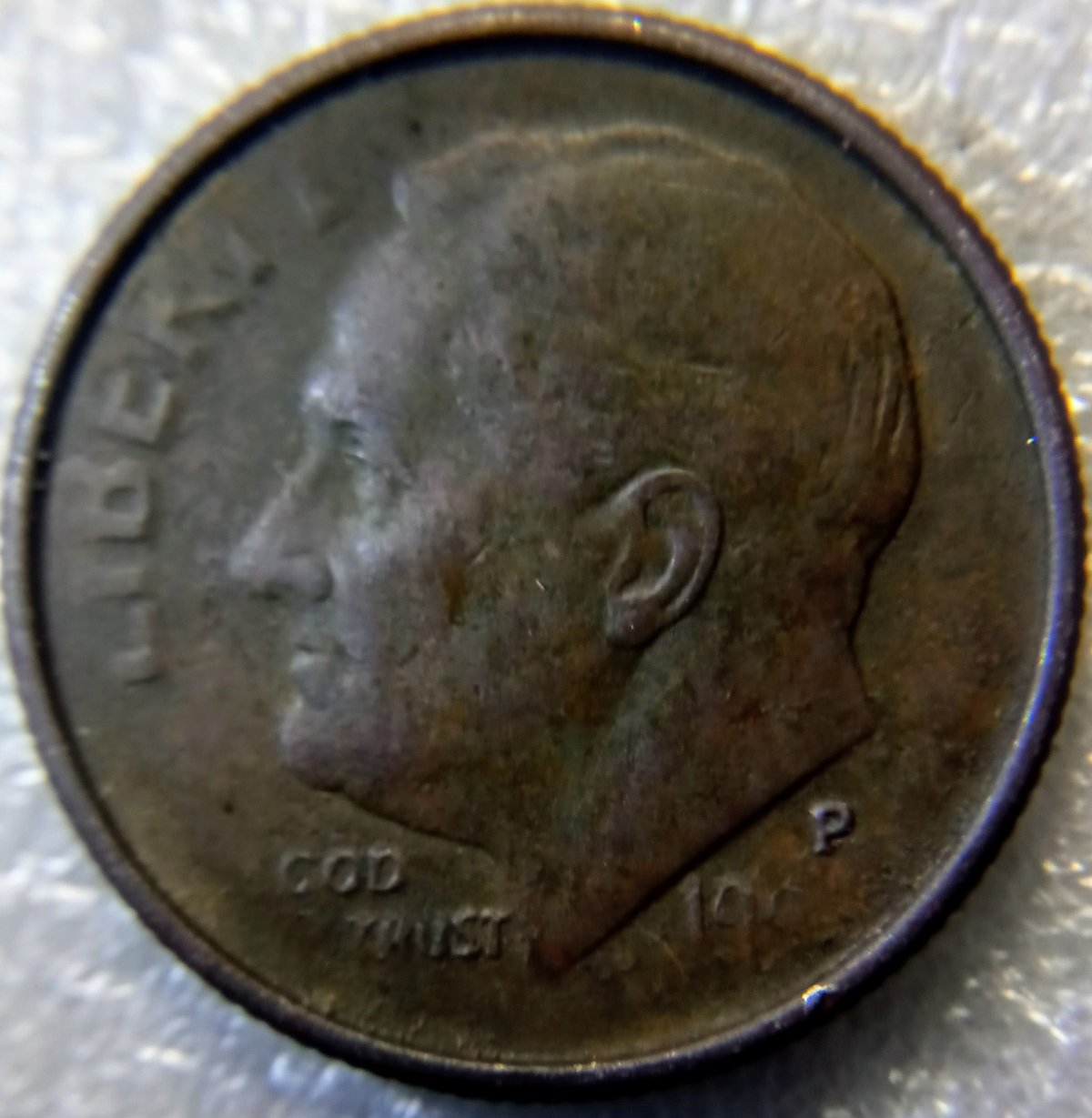 Is-This-Weird-Off-Colored-Dime-Worth-Anything?-19xx