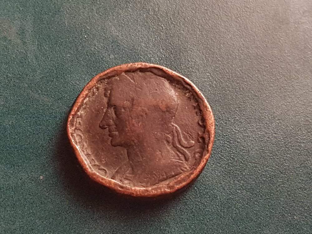 Help-Needed-To-Identify-This-Coin--Id:-17th-Century-UK-Half-Penny.