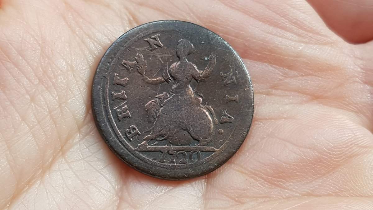 Help-Needed-To-Identify-This-Farthing