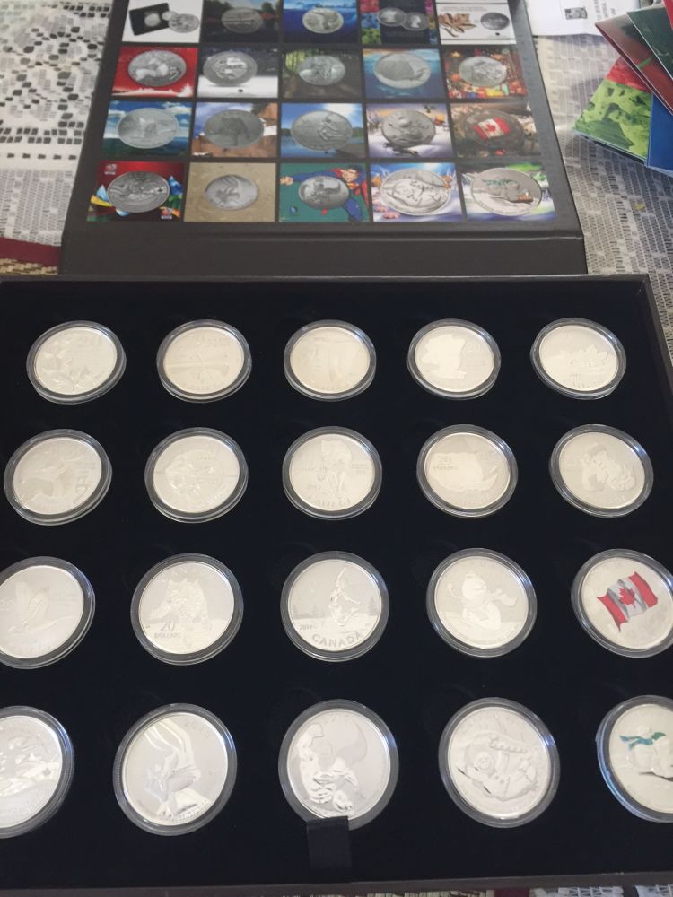 RCM's-2016-Face-Value-Collector-Case-For-20-Pcs-$20-For-$20-+-$25-For-$25.