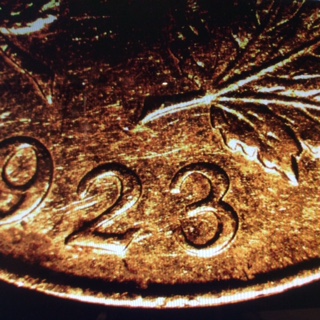 1923-KGV-Nickel-Near-3-Far-3-5-Cent----New-Variety?