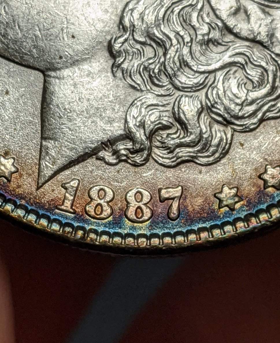1887-Morgan-Die-Break?