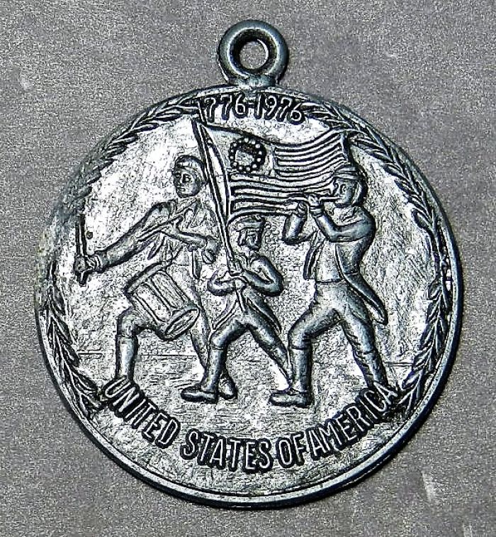 Anyone-Know-About-This-Token/Medal?-Possible-Spirit-Of-1776-1976-Medal?