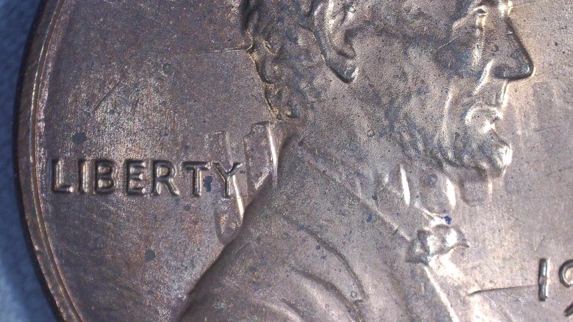 1983-Penny-With-Heavy-Die-Clash