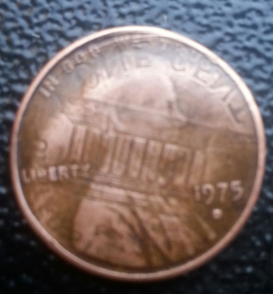 1975-D...prisoner-Cent?