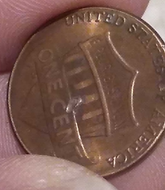 2021-Lincoln-Damage-Or-Error?