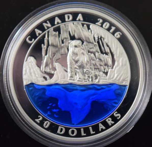 2016-Mc-Iconic-Canada-Polar-Bear