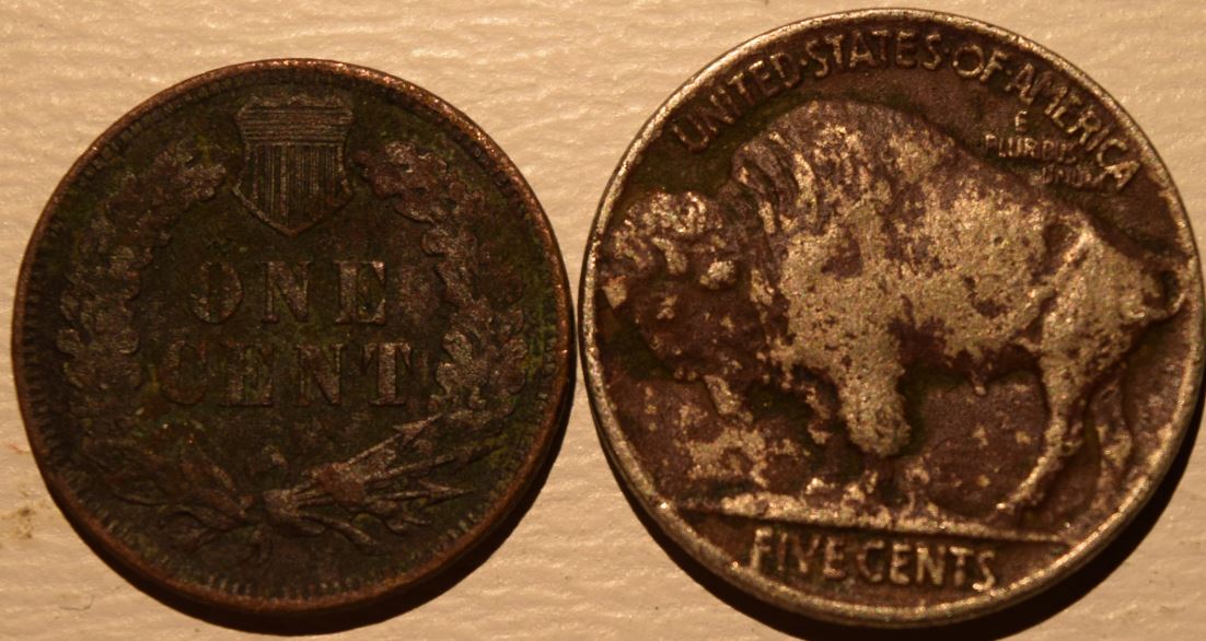 1903-IHC-And-1913-Buffalo