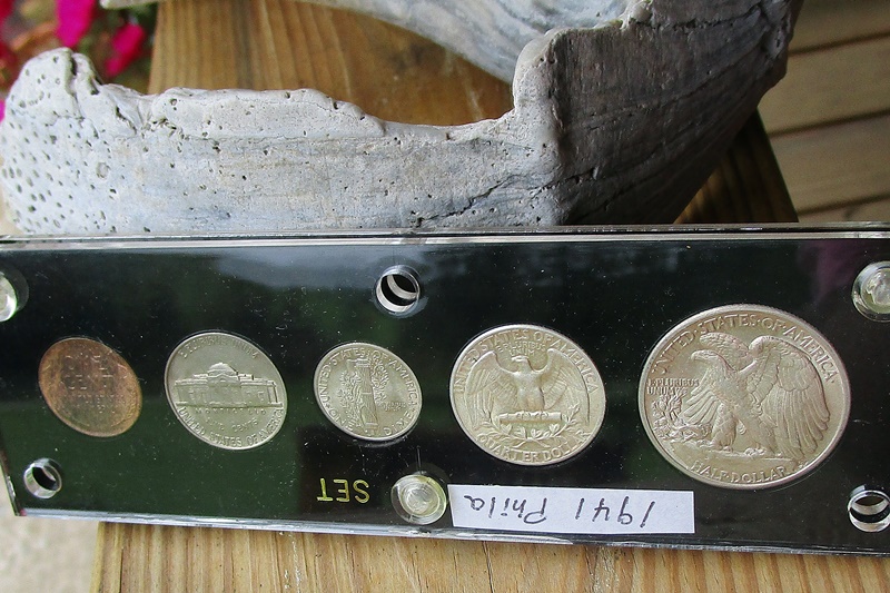 Making-Use-Of-An-Empty-Capital-Holder-With-A-1941-Phila-5-Coin-Set