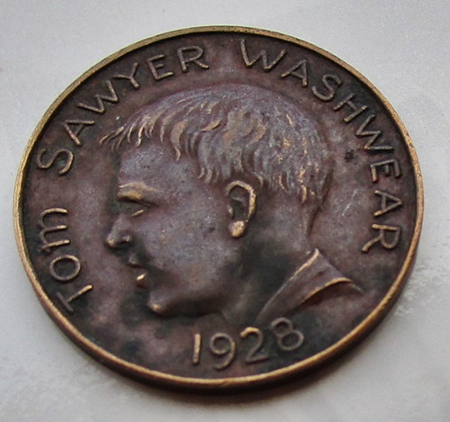 A-Fun-Project---Conserving-1928-Bronze-Tom-Sawyer-Washwear-Good-Luck-Token