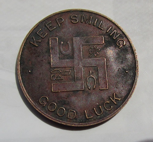 A-Fun-Project---Conserving-1928-Bronze-Tom-Sawyer-Washwear-Good-Luck-Token