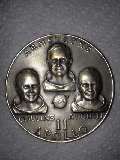 Apollo-11-Medallion/Coin