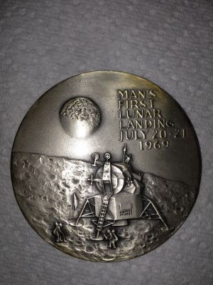 Apollo-11-Medallion/Coin