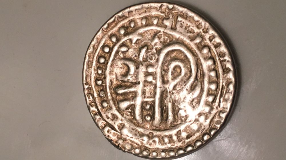 Weird-Coin.-Bad-Seam.
