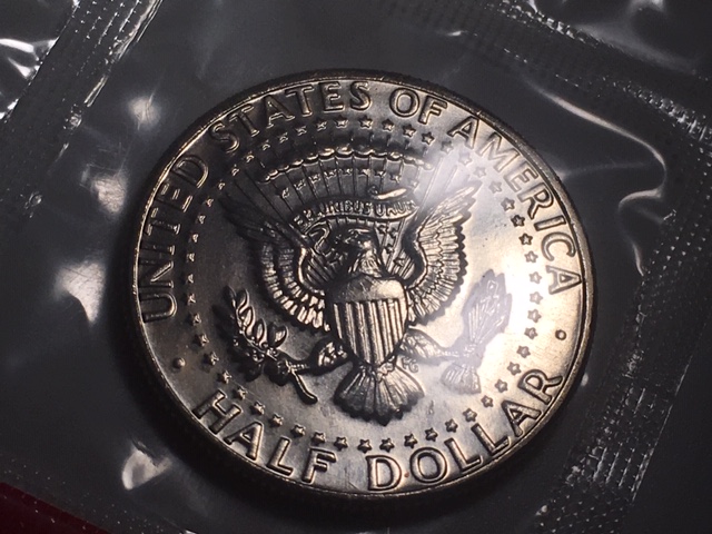 1973-Mint-Set-With-1973-D-Kennedy-Half-DDO-002-Cherrypick