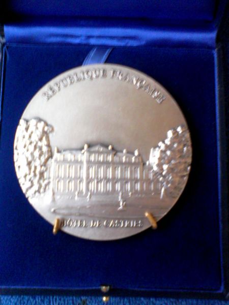 Monnaie-De-Paris-Hotel-De-Castries-Medallion