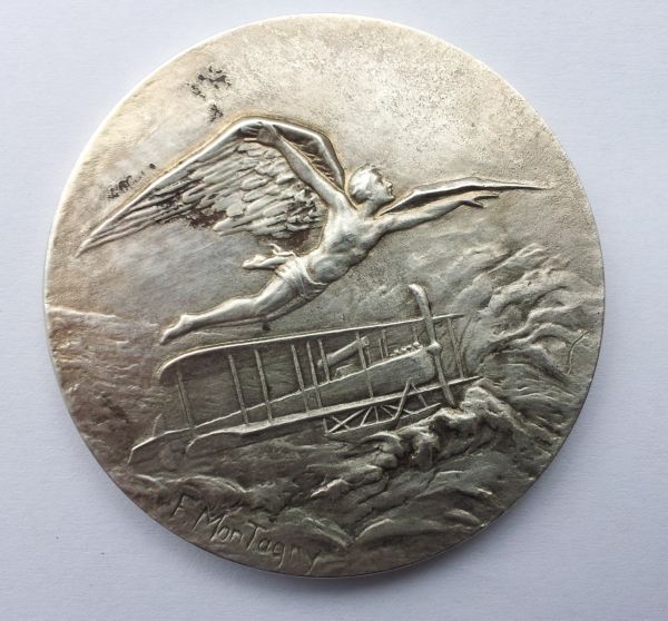 Information-About-A-Medal.-Montagny?-|-French-Aviation