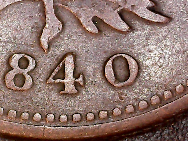 Breton-874-Medium-0-Versus-Small-0