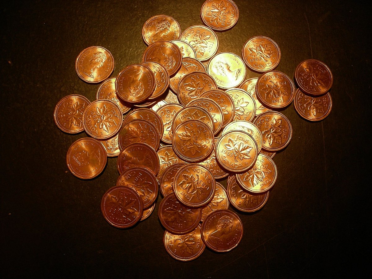 Are-1983-Near-Bead-Pennies-Rare,-Or-Comparable-To-Far-Beads?